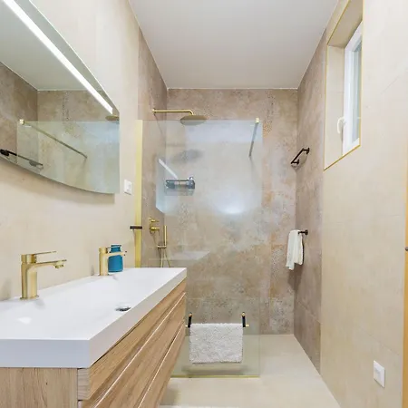 Ferma Hotel 4*